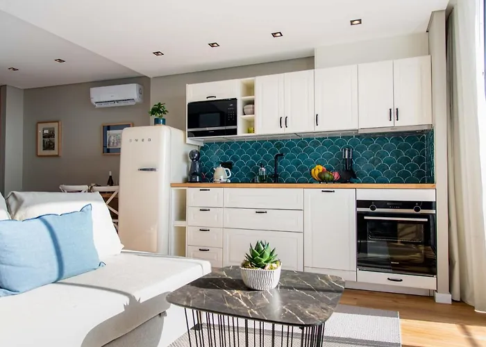 Rooftop Ii By Madeira * פונשל