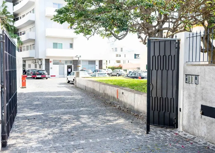 Rooftop Ii By Madeira *